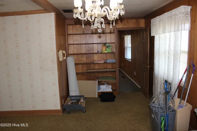 $230,000 | 2715 Highway 64, Plymouth, NC 27962