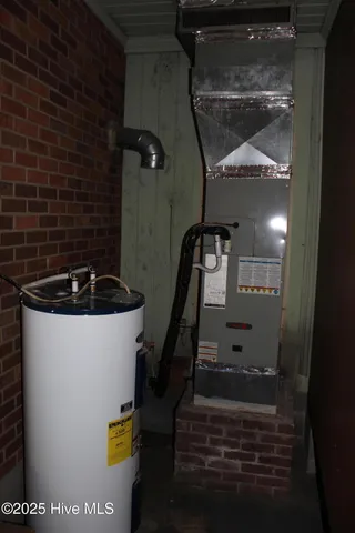 $230,000 | 2715 Highway 64, Plymouth, NC 27962