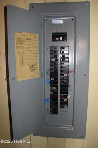 $230,000 | 2715 Highway 64, Plymouth, NC 27962