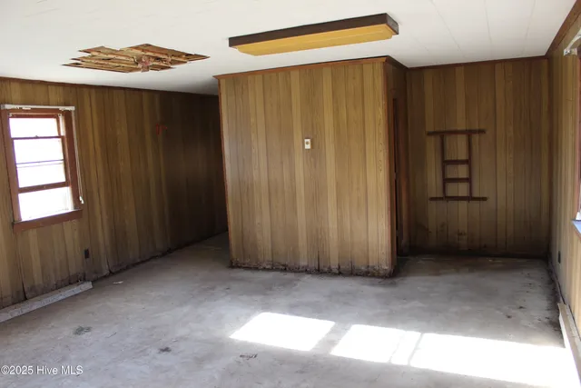 $230,000 | 2715 Highway 64, Plymouth, NC 27962