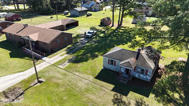 $230,000 | 2715 Highway 64, Plymouth, NC 27962