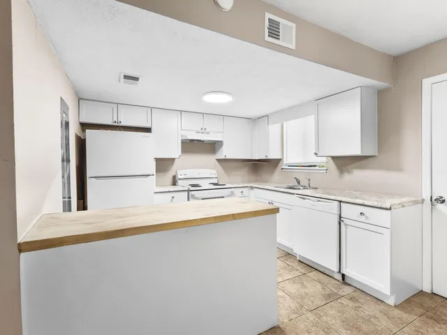 $650,000 | 141 Cheri Lane, Panama City, FL 32404