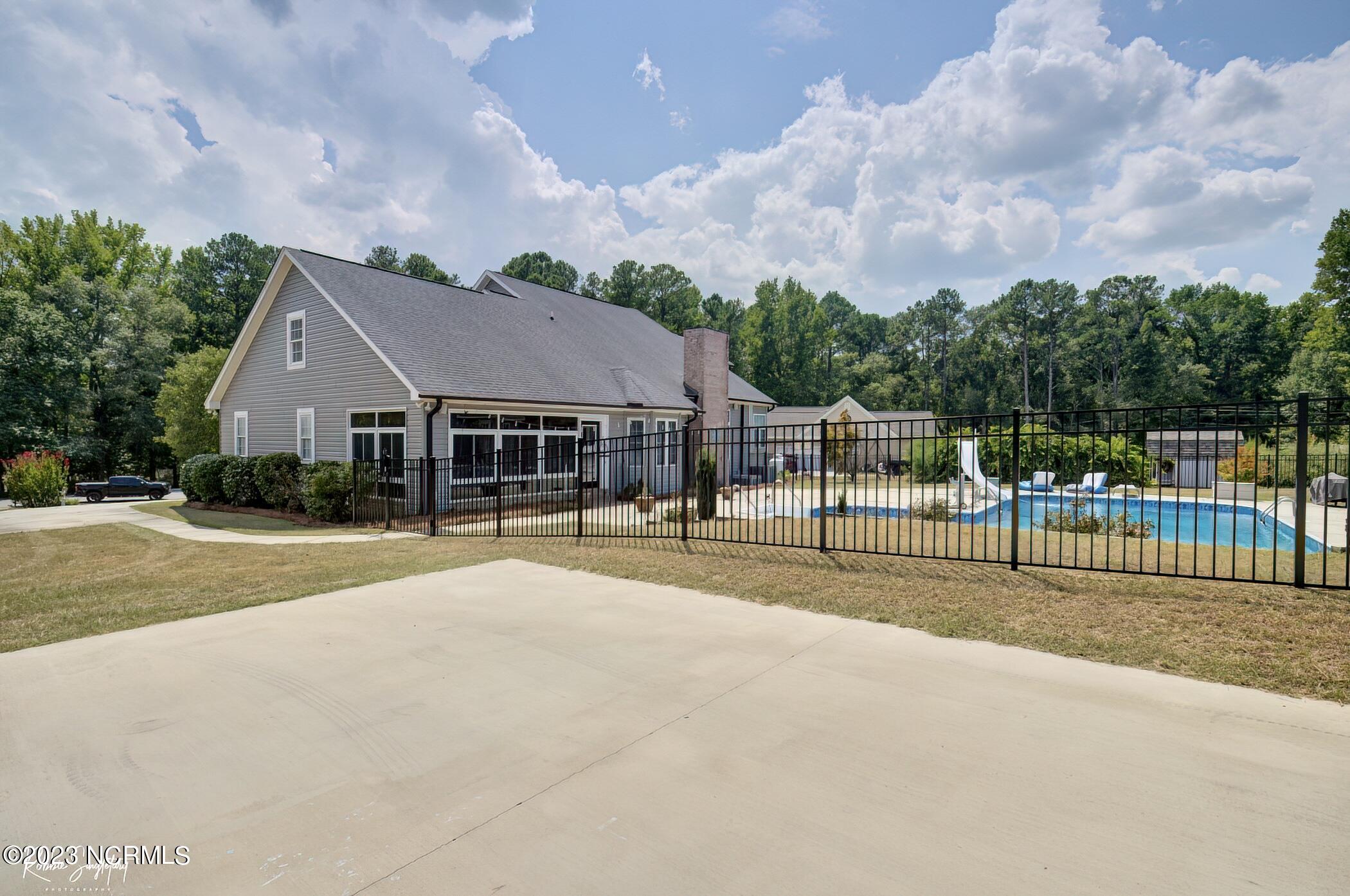 116 Pineview Court Rockingham, NC 28379 - Photo 63 of 70 DSC07980_1_2-DeNoiseAI-low-light