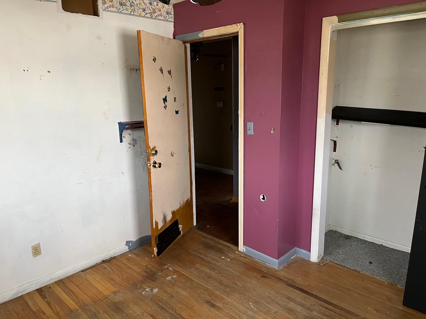 709 Kathleen Drive Normal, IL 61761 - Photo 21 of 32 wooden floor and window in a room