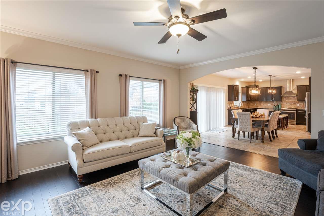 16136 Moore Park Road Macomb, MI 48044 - Photo 11 of 39 50026814-10.JPG