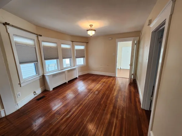 $2,750 | 617 Ocean Avenue, Unit 1, Ocean City, NJ 08226