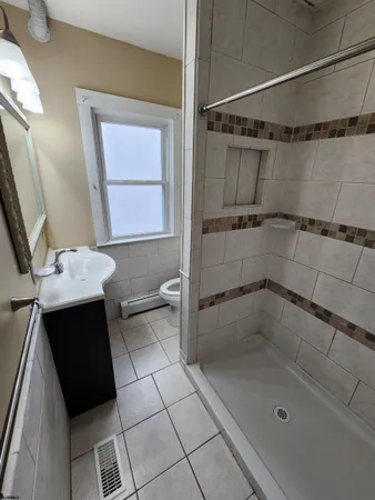 $2,750 | 617 Ocean Avenue, Unit 1, Ocean City, NJ 08226