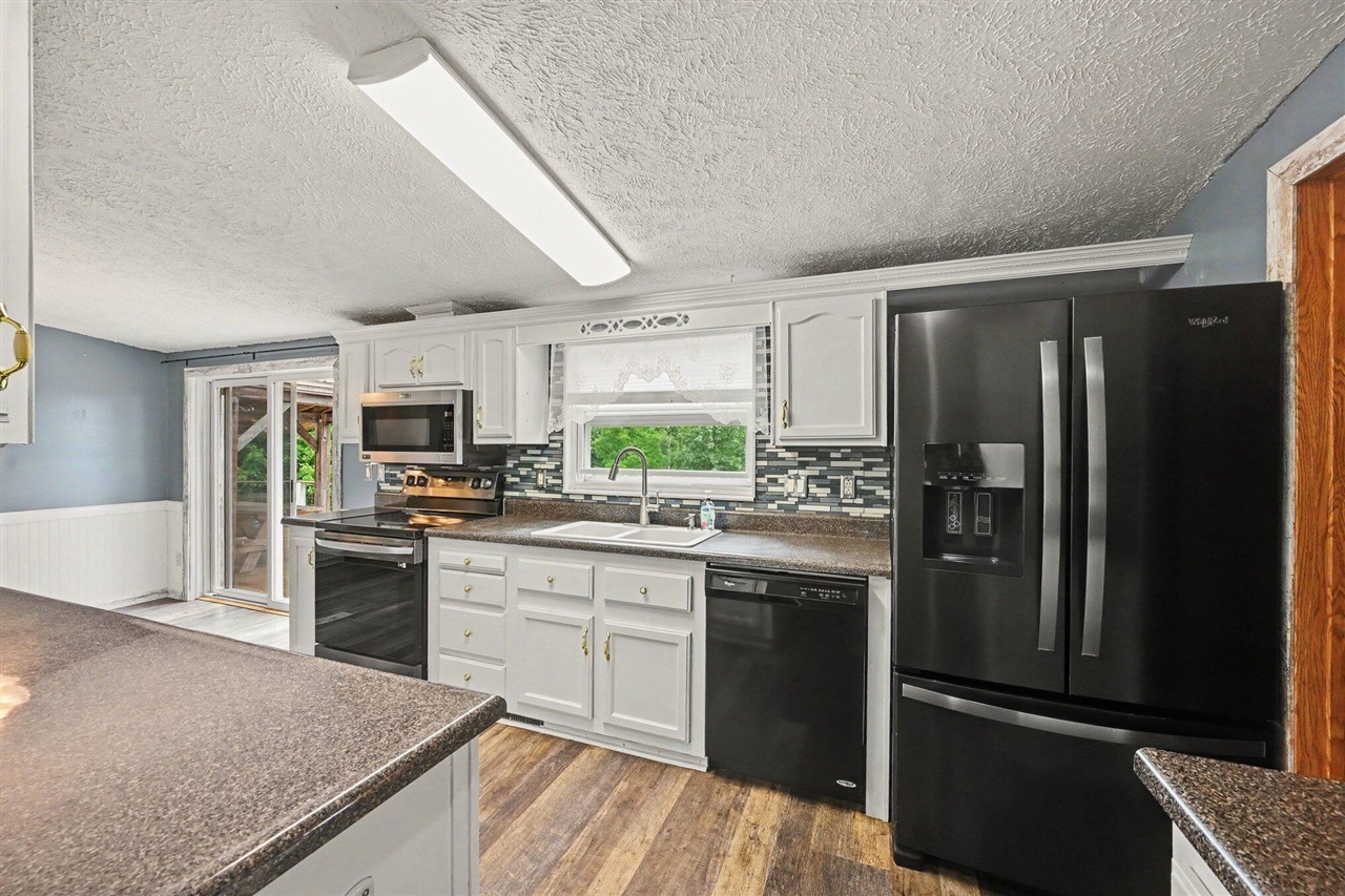13191 Harder Road Three Rivers, MI 49093 - Photo 9 of 34 Gallery Image 9
