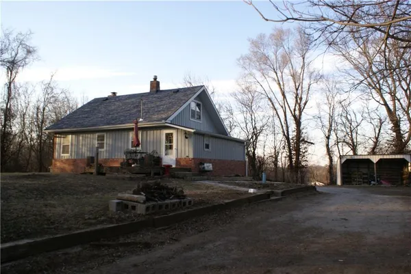 $279,000 | 6501 South 16th Street, St. Joseph, MO 64504