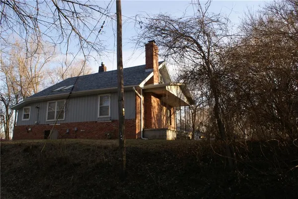 $279,000 | 6501 South 16th Street, St. Joseph, MO 64504