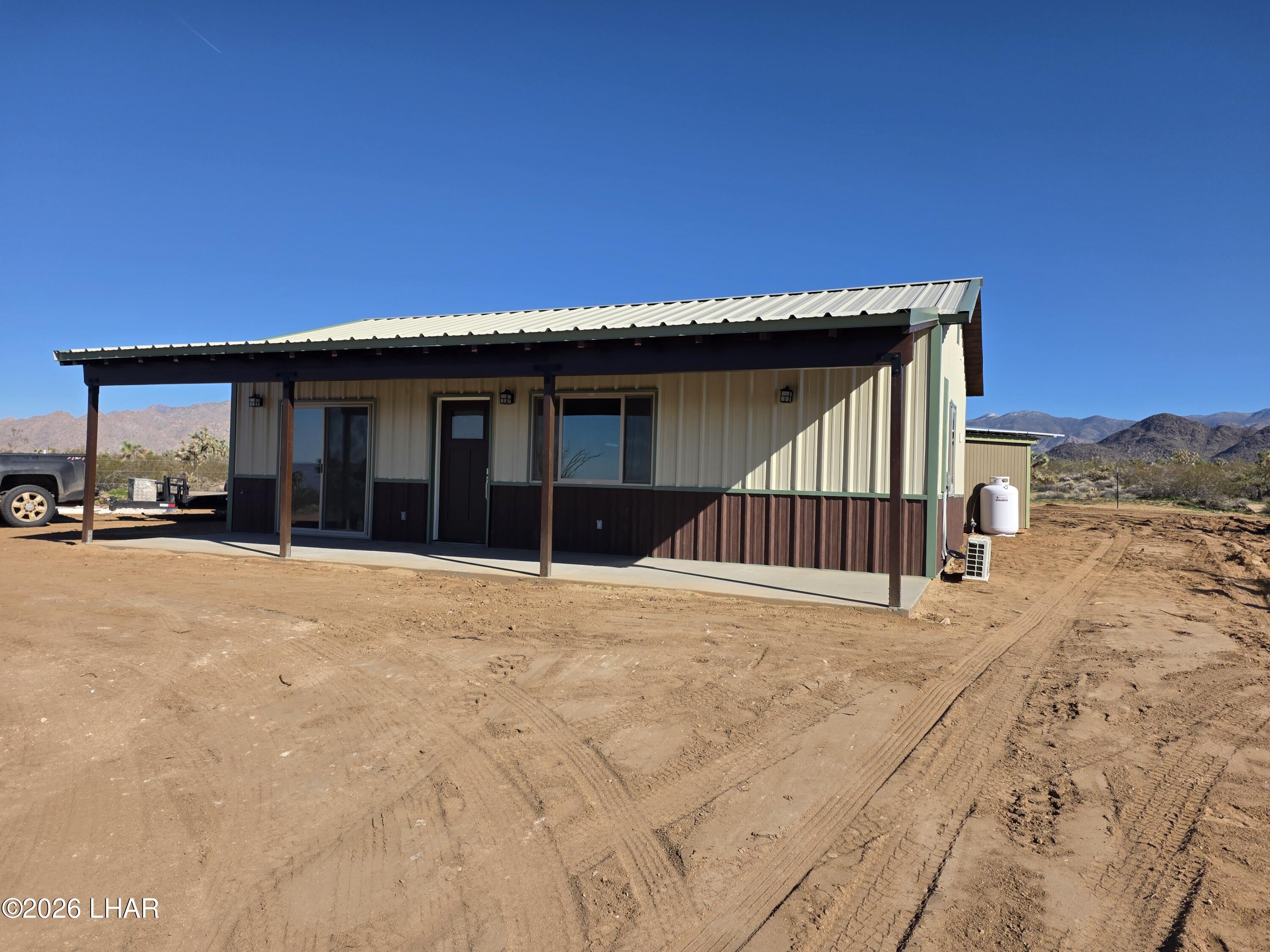 14176 Nash Road Yucca, AZ 86438 - Photo 6 of 34 20260109_125009