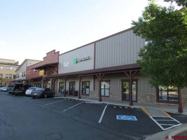 $1,350 | 1414 Hawk Parkway, Unit I2, Montrose, CO 81401