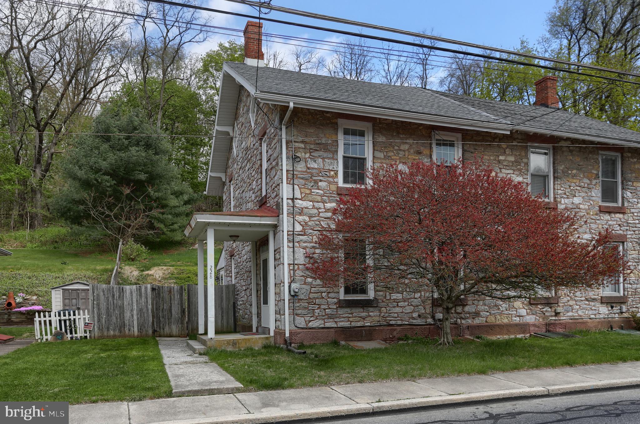 228 Burd Coleman Road Lebanon, PA 17042 - Photo 3 of 35 Gallery Image 3