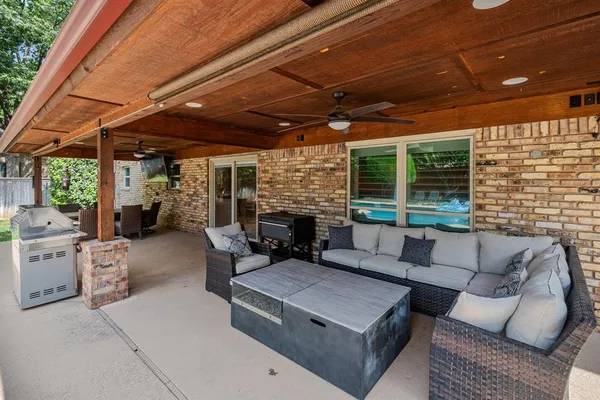 $6,500 | 3621 Welwyn Way Drive, Bedford, TX 76021