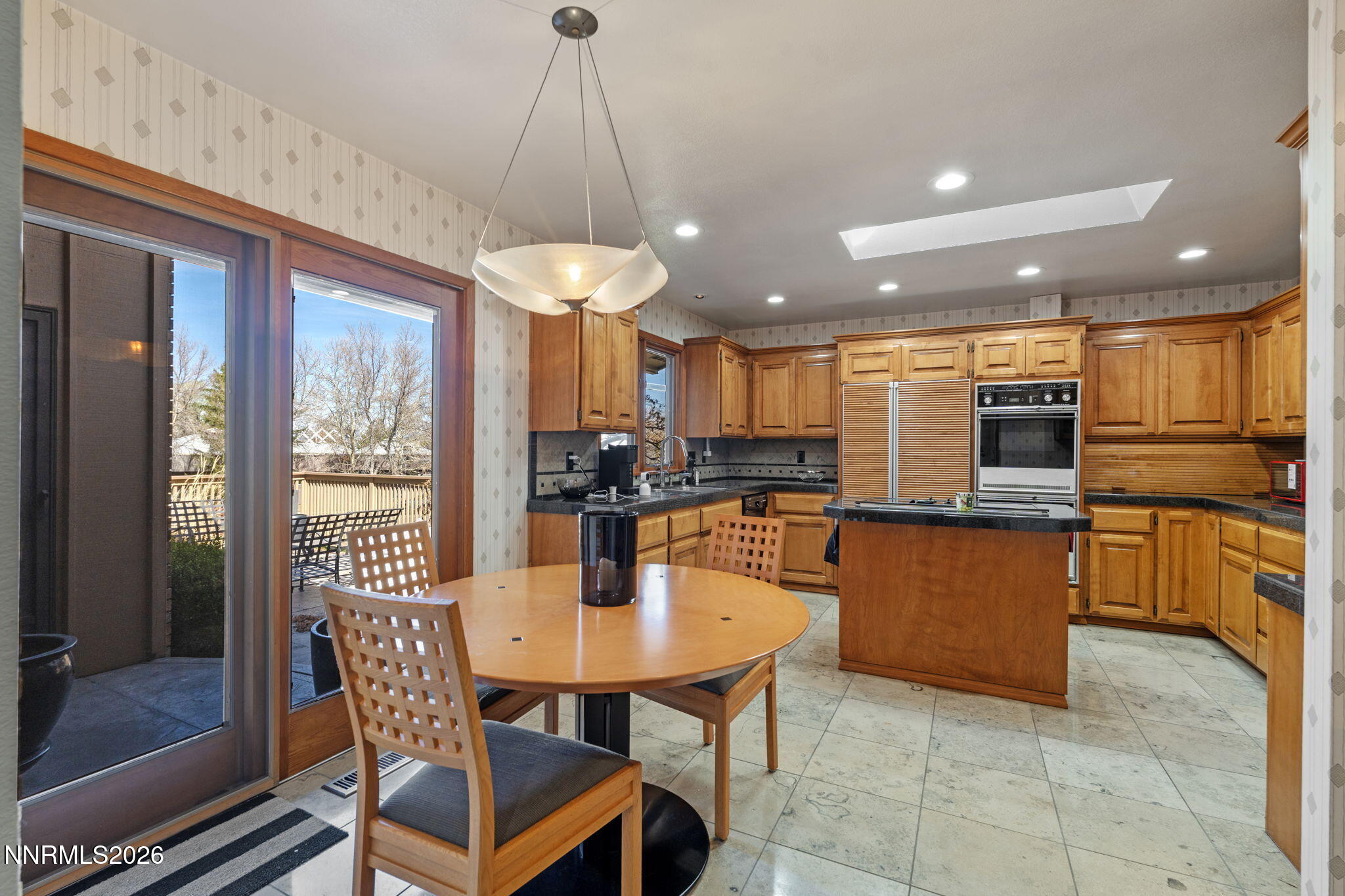 1425 Copper Court Reno, NV 89519 - Photo 8 of 27 17-web-or-mls-DSC02391