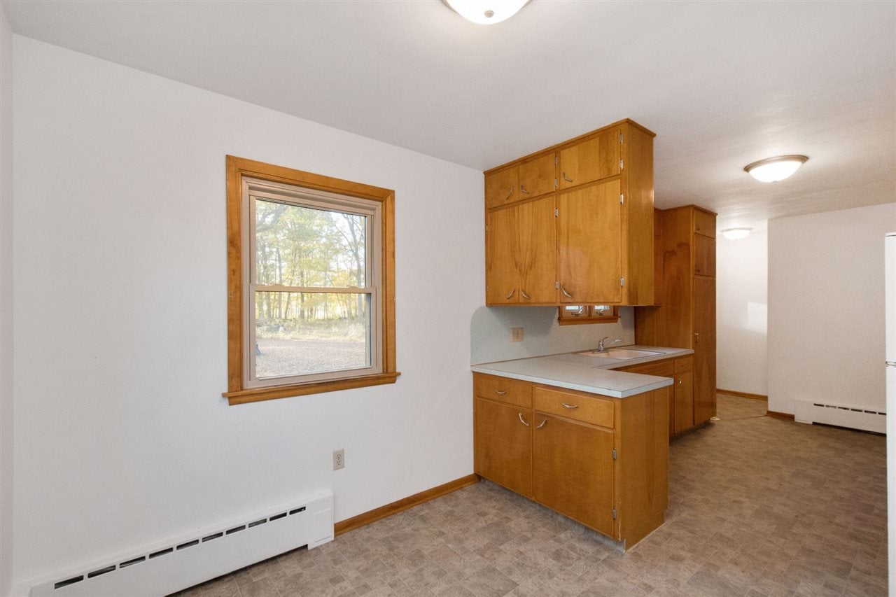 9209 Feather Ridge Road Cedar Rapids, IA 52411 - Photo 8 of 27 Gallery Image 8