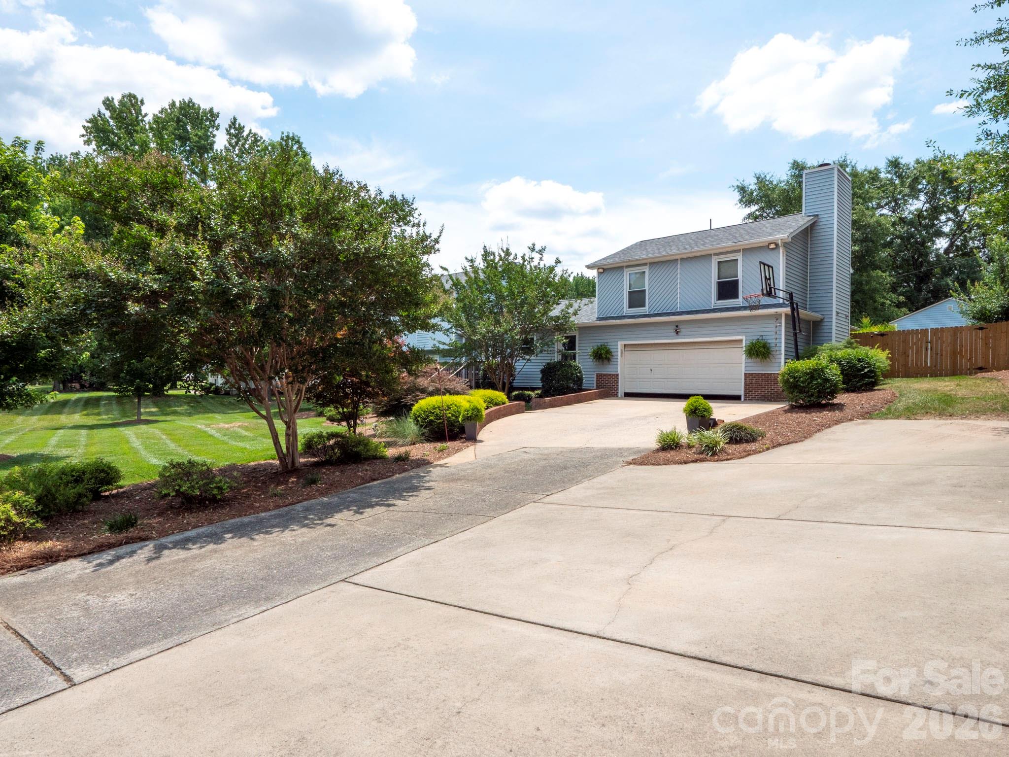 1641 Brook Drive Fort Mill, SC 29708 - Photo 3 of 48