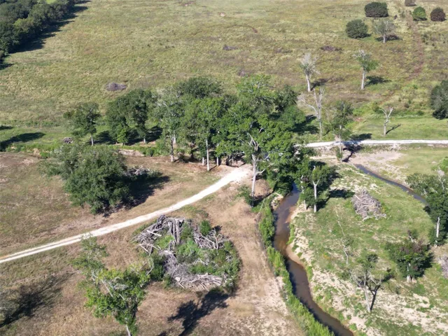 $1,800,000 | 16455 I 45 South Feeder, Centerville, TX 75833