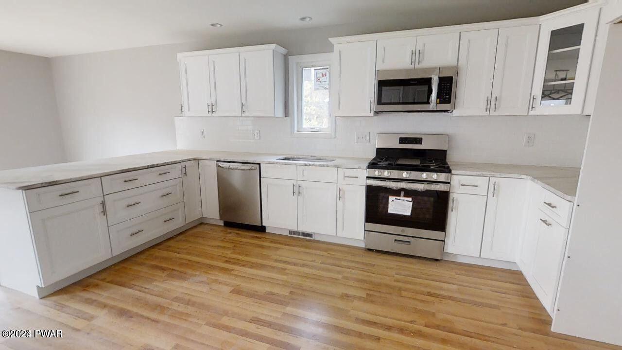 178 Spring Drive Dingmans Ferry, PA 18328 - Photo 3 of 18