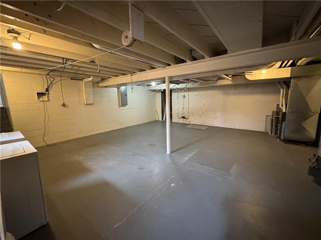 113 Greenhill Drive Butler, PA 16001 - Photo 17 of 19 a view of empty room