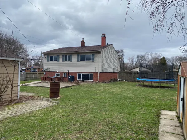 $200,000 | 8129 Clippert Street, Taylor, MI 48180