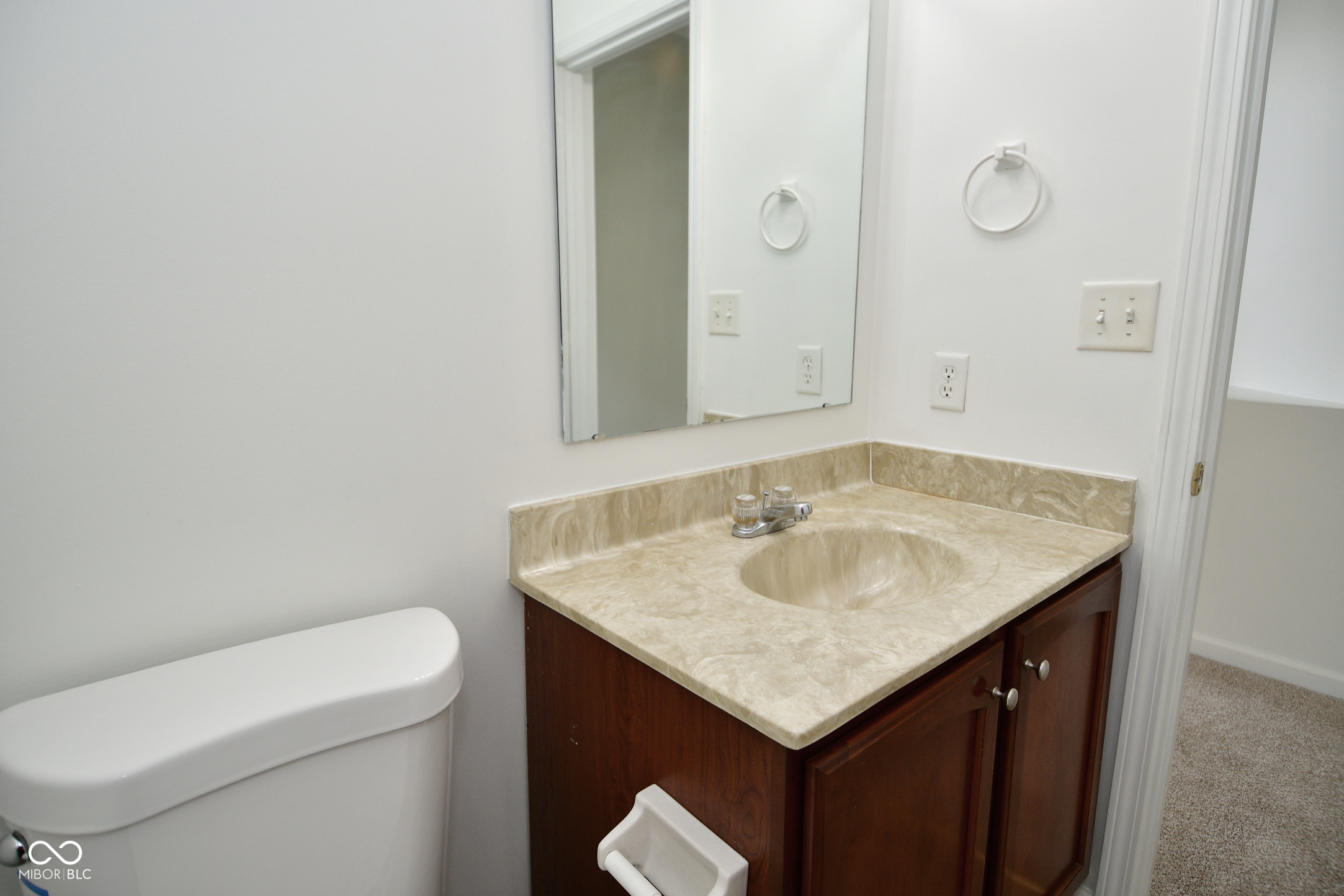 2196 Bluewing Road Greenwood, IN 46143 - Photo 10 of 54 Gallery Image 10