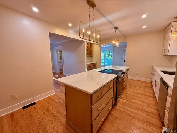 $3,900 | 11 Sanger Avenue, New Hartford, NY 13413