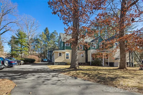 $999,000 | 15 Grindstaff Drive, Asheville, NC 28803