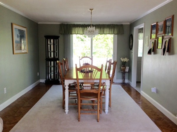 18 Beaver Road Reading, MA 01867 - Photo 11 of 20 Gallery Image 11