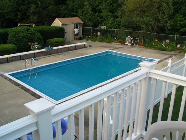 18 Beaver Road Reading, MA 01867 - Photo 4 of 20 Gallery Image 4