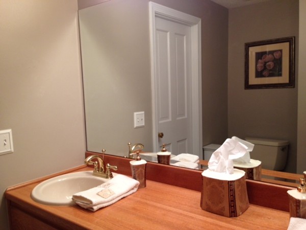 18 Beaver Road Reading, MA 01867 - Photo 7 of 20 Gallery Image 7