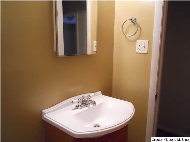 109 Marble Valley Road Sylacauga, AL 35151 - Photo 12 of 27