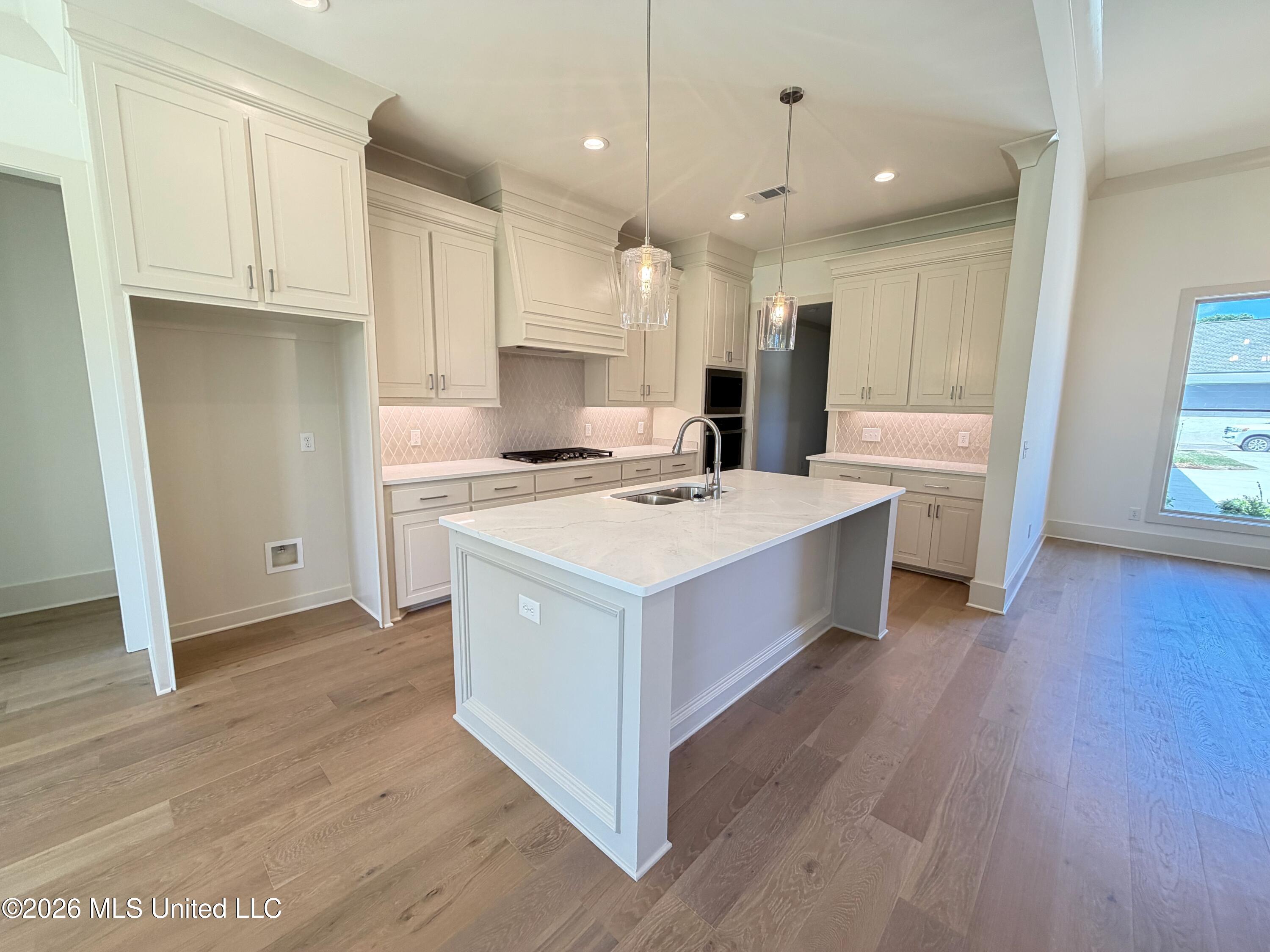 384 Wellstone Place Madison, MS 39110 - Photo 12 of 35 Library - 8 of 36