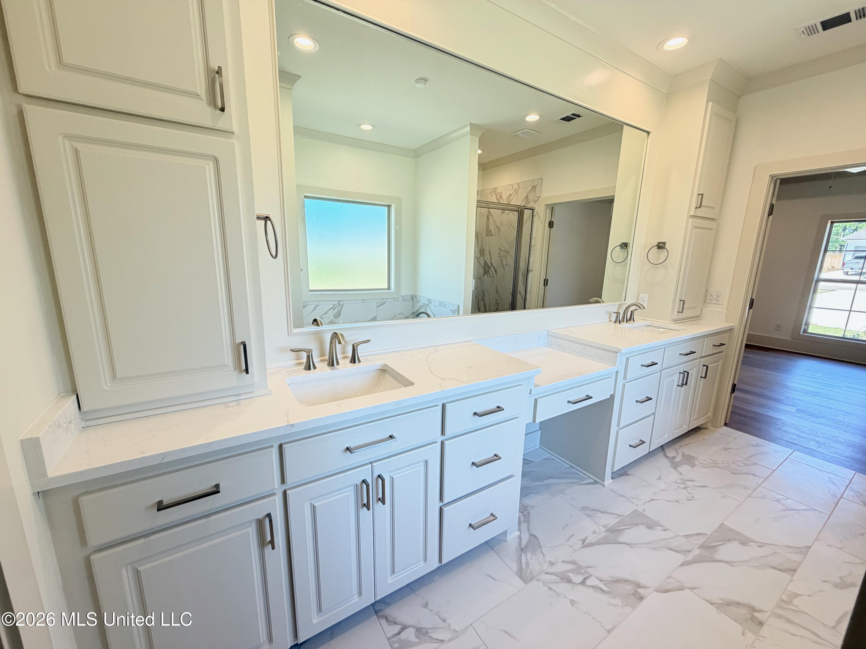 384 Wellstone Place Madison, MS 39110 - Photo 22 of 35 Library - 27 of 36