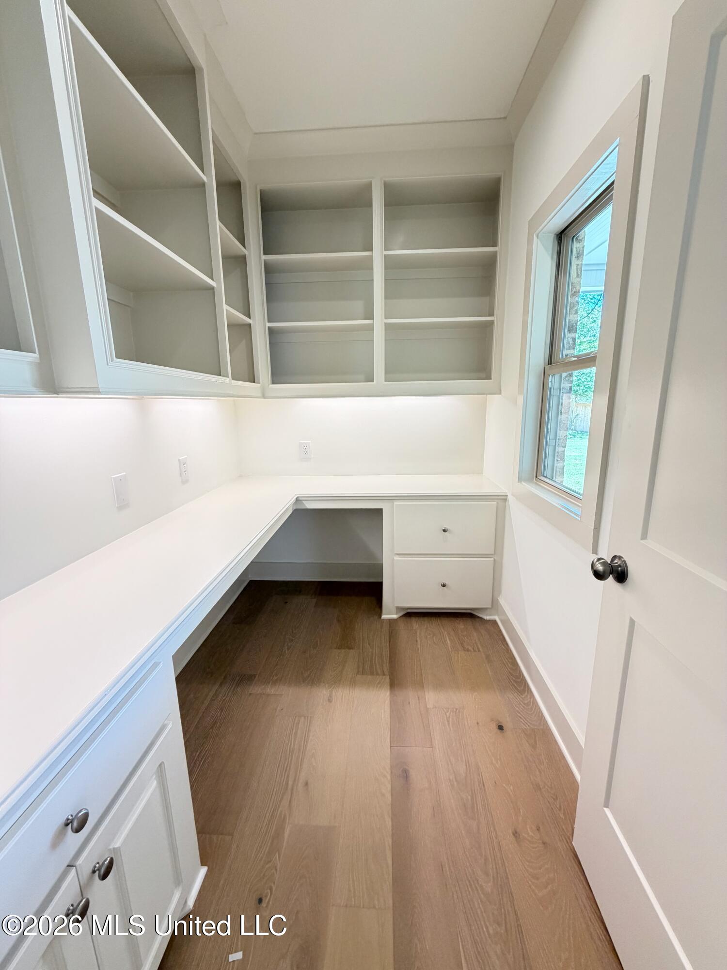 384 Wellstone Place Madison, MS 39110 - Photo 29 of 35 Library - 20 of 36