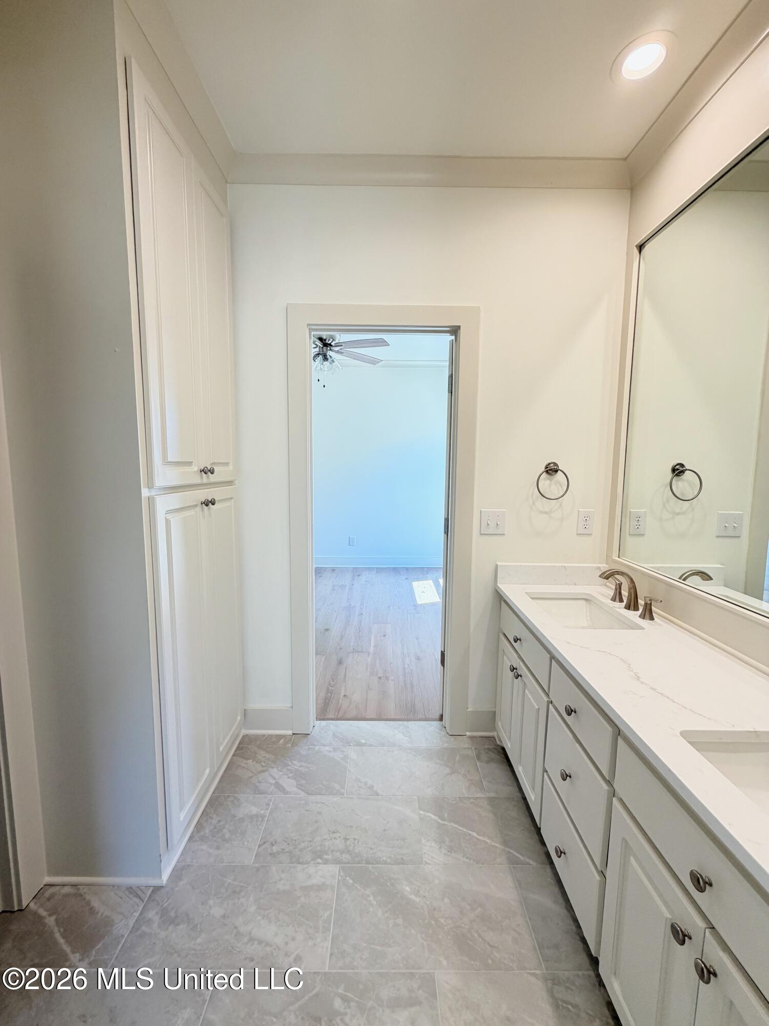 384 Wellstone Place Madison, MS 39110 - Photo 33 of 35 Library - 15 of 36