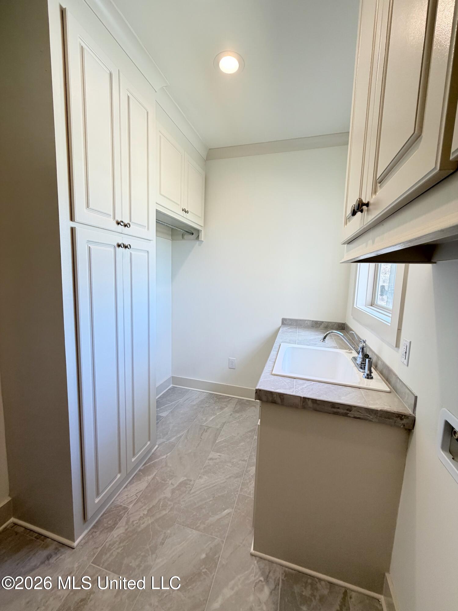 384 Wellstone Place Madison, MS 39110 - Photo 35 of 35 Library - 13 of 36