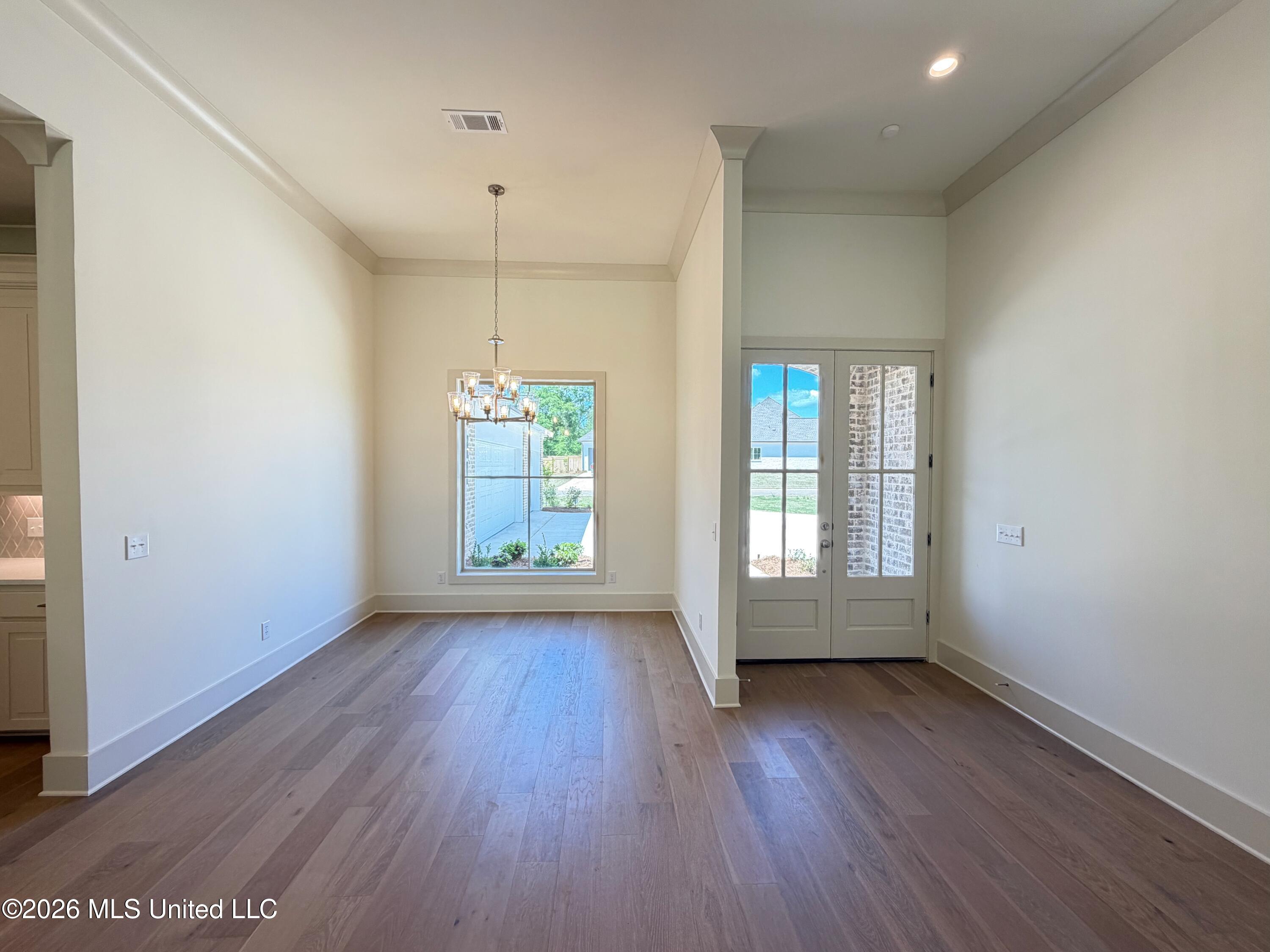 384 Wellstone Place Madison, MS 39110 - Photo 6 of 35 Library - 5 of 36