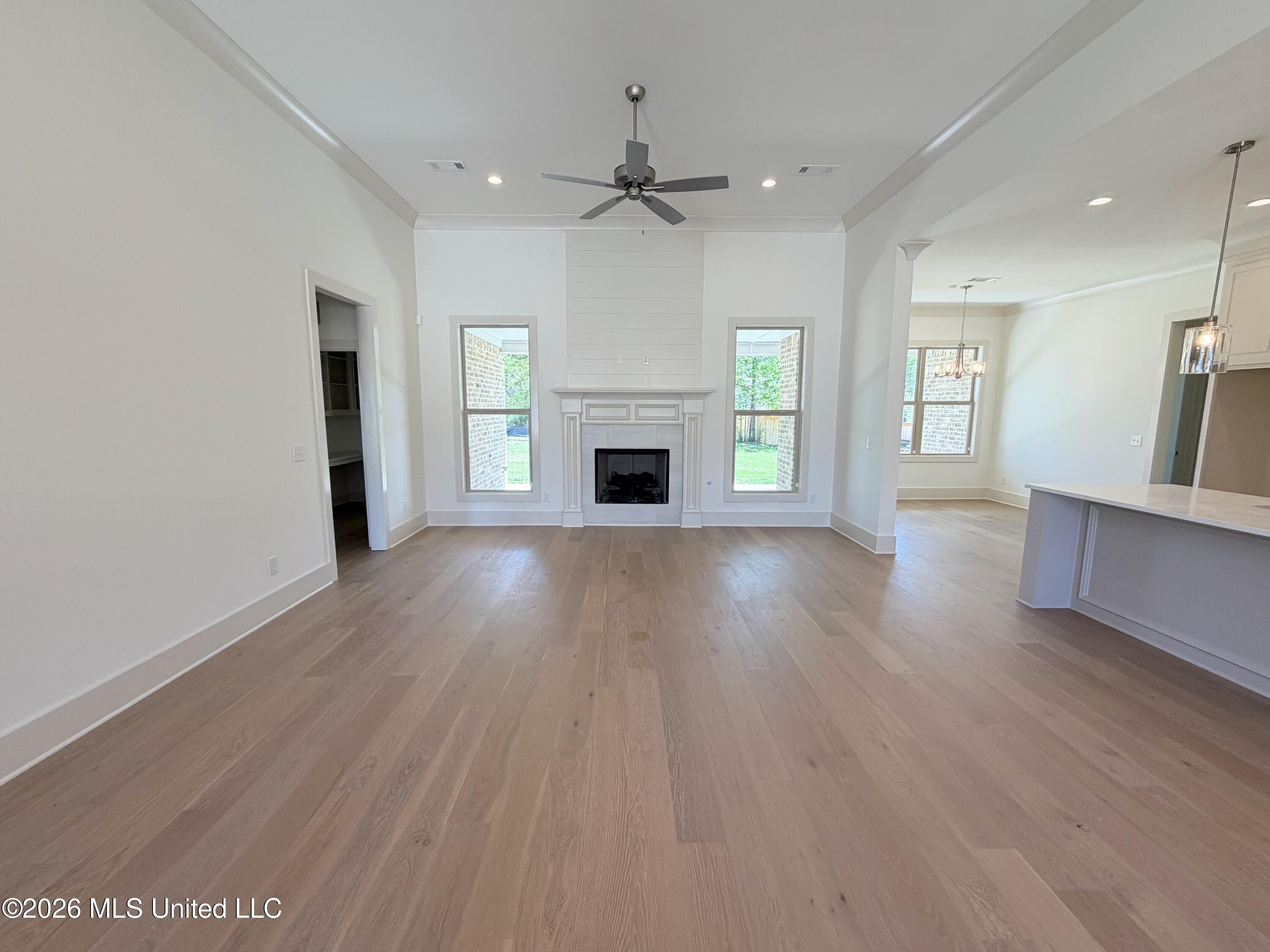 384 Wellstone Place Madison, MS 39110 - Photo 7 of 35 Library - 4 of 36