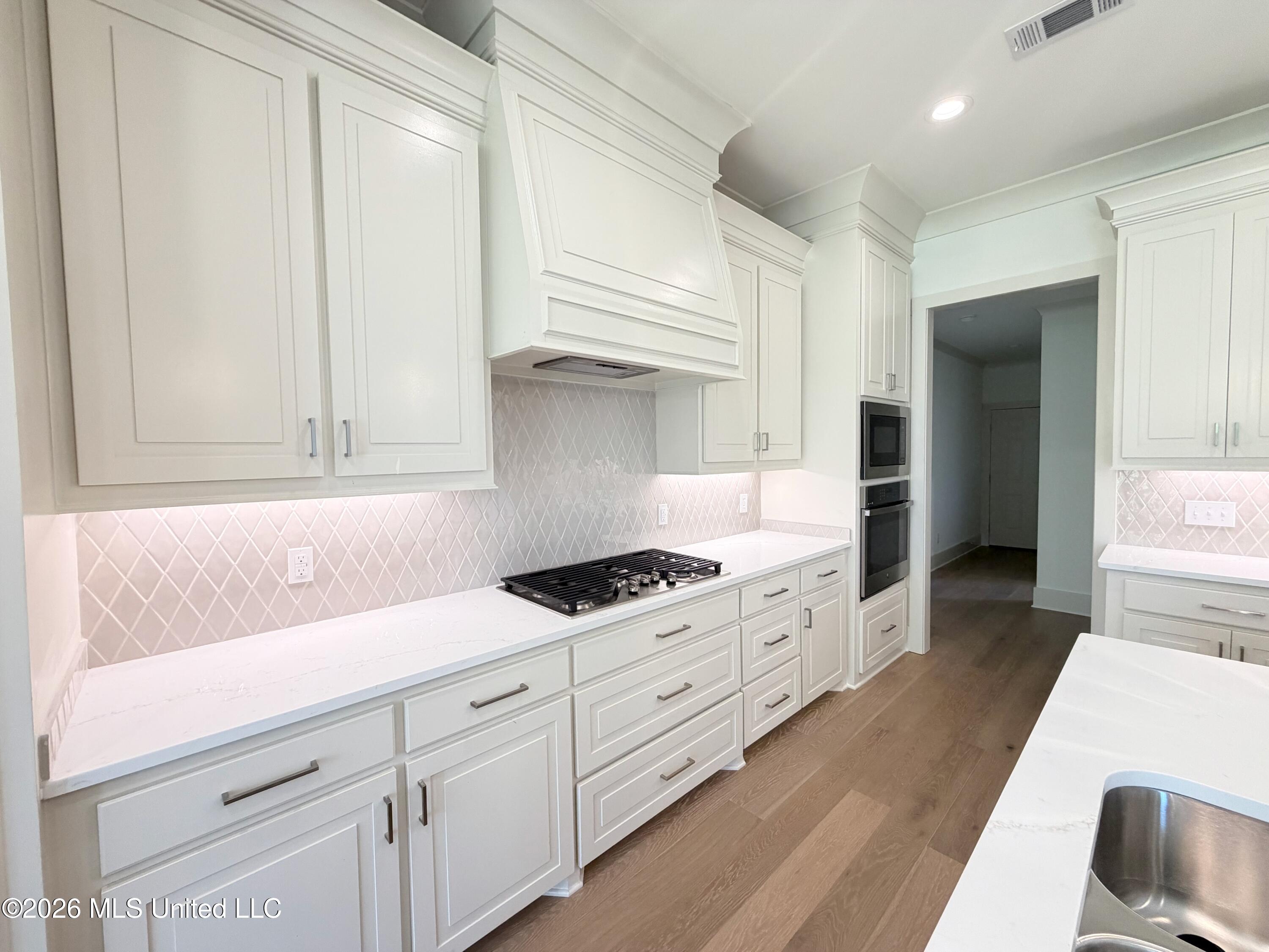 384 Wellstone Place Madison, MS 39110 - Photo 10 of 35 Library - 10 of 36