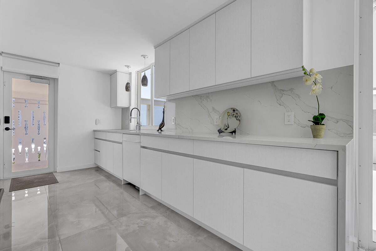 201 North Riverside Drive, Unit 802 Pompano Beach, FL 33062 - Photo 31 of 51 DSC08942