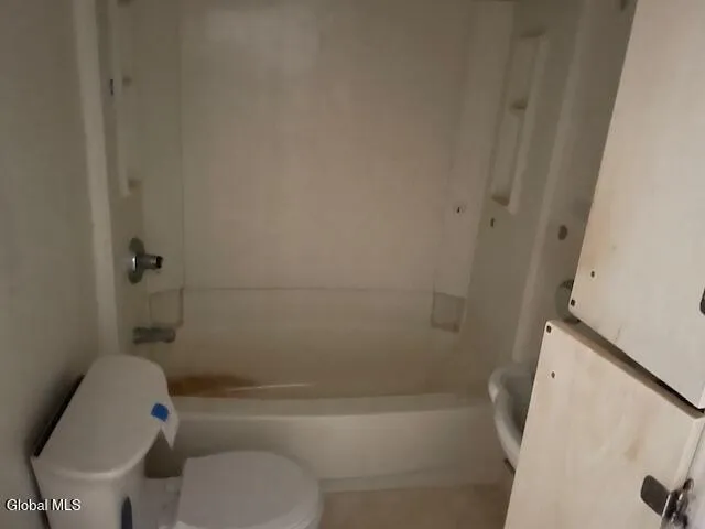 $174,900 | 69 South Main Street, Castleton-on-Hudson, NY 12033