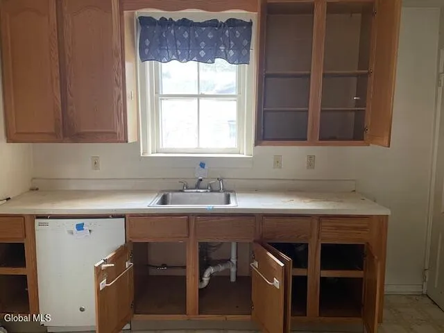 $174,900 | 69 South Main Street, Castleton-on-Hudson, NY 12033