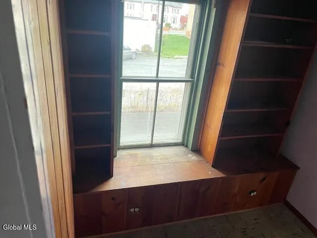 $174,900 | 69 South Main Street, Castleton-on-Hudson, NY 12033