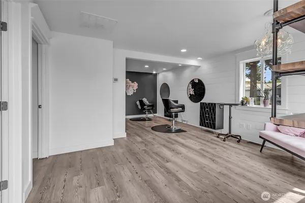 $250,000 | 108 Centre Street South, Rainier, WA 98576