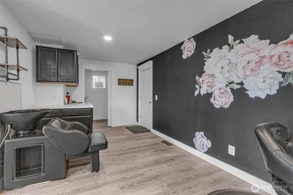 $250,000 | 108 Centre Street South, Rainier, WA 98576