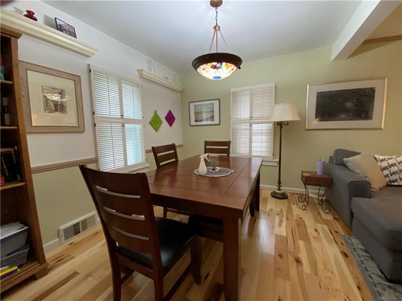 7 Wilkins Road Pittsburgh, PA 15221 - Photo 8 of 25 Gallery Image 8
