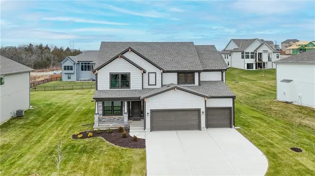 $649,950 | 6118 Lewis Drive, Shawnee, KS 66226