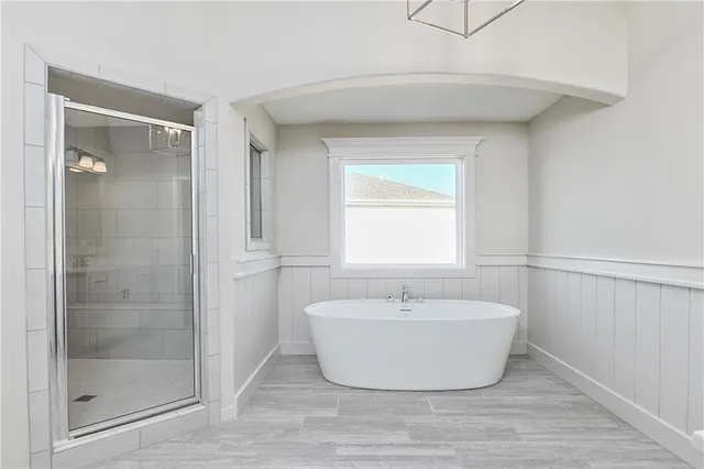 $649,950 | 6118 Lewis Drive, Shawnee, KS 66226