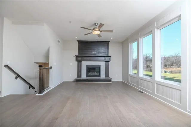 $649,950 | 6118 Lewis Drive, Shawnee, KS 66226